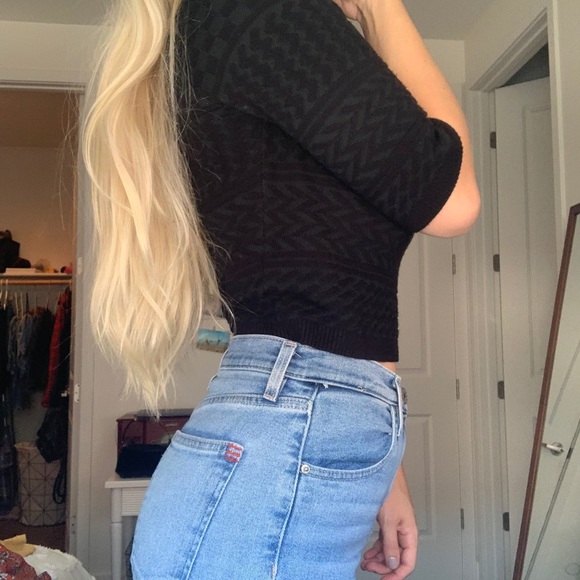 Kendall and Kylie Cropped Short Sleeve Sweater - Picture 2 of 4